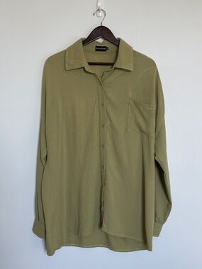 PrettyLittleThing Olive Green Textured Button-Up Shirt